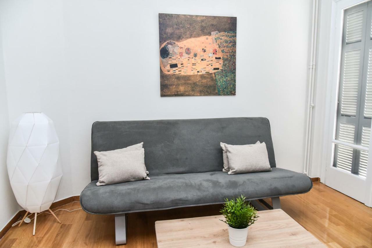 Warm Apartment At Exarchia 1 Bed 2 Pers Ateny Zewnętrze zdjęcie
