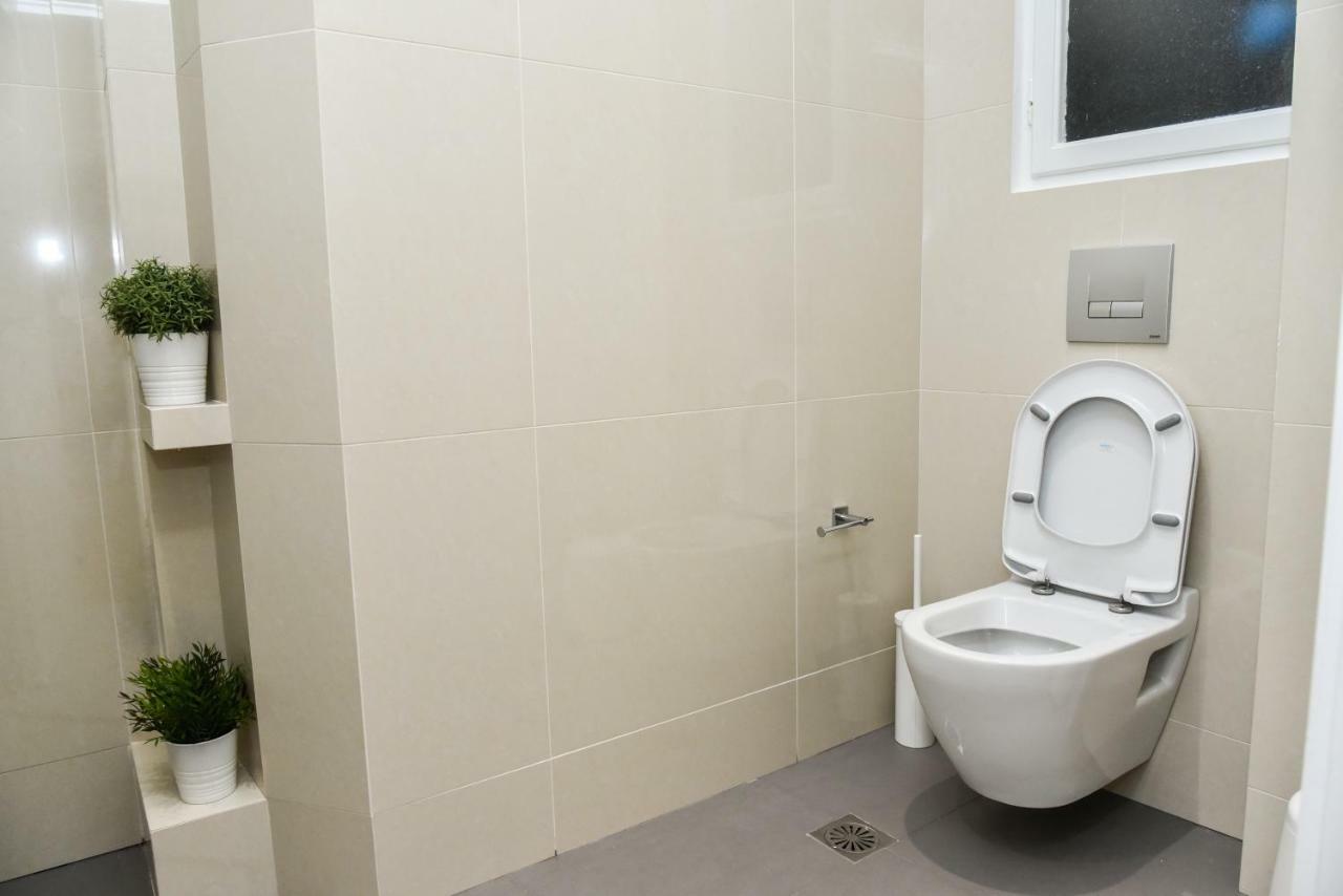 Warm Apartment At Exarchia 1 Bed 2 Pers Ateny Zewnętrze zdjęcie