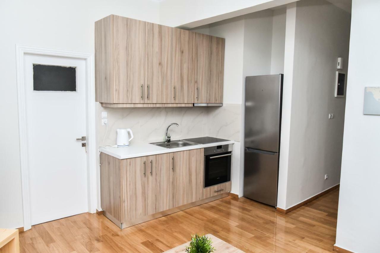 Warm Apartment At Exarchia 1 Bed 2 Pers Ateny Zewnętrze zdjęcie