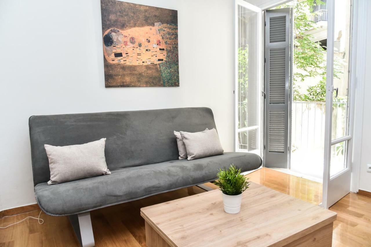 Warm Apartment At Exarchia 1 Bed 2 Pers Ateny Zewnętrze zdjęcie